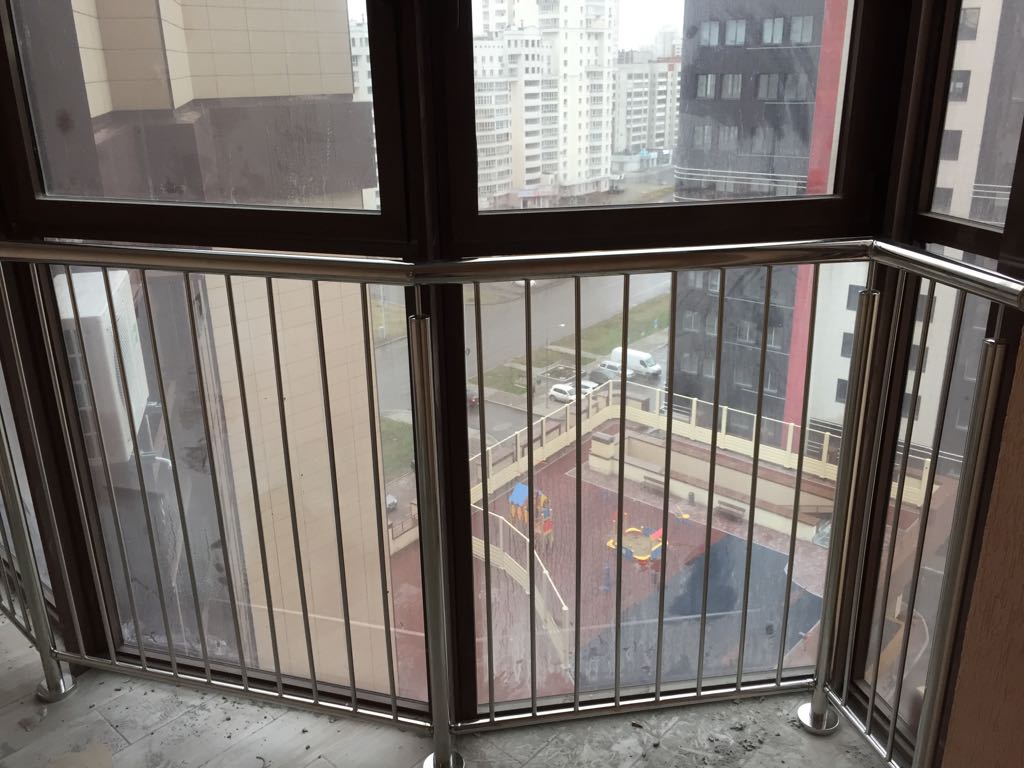 Мы сделали ограждения для панорамного балкона