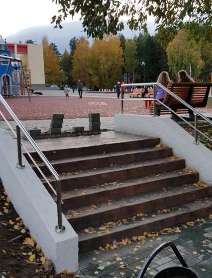 Уличные ограждения в Качканаре