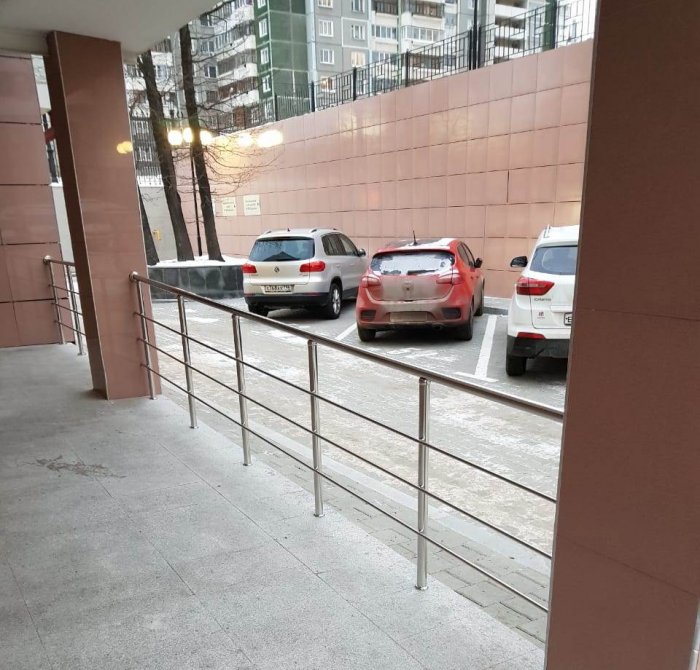 Ограждения крыльца для УГМК-Здоровье