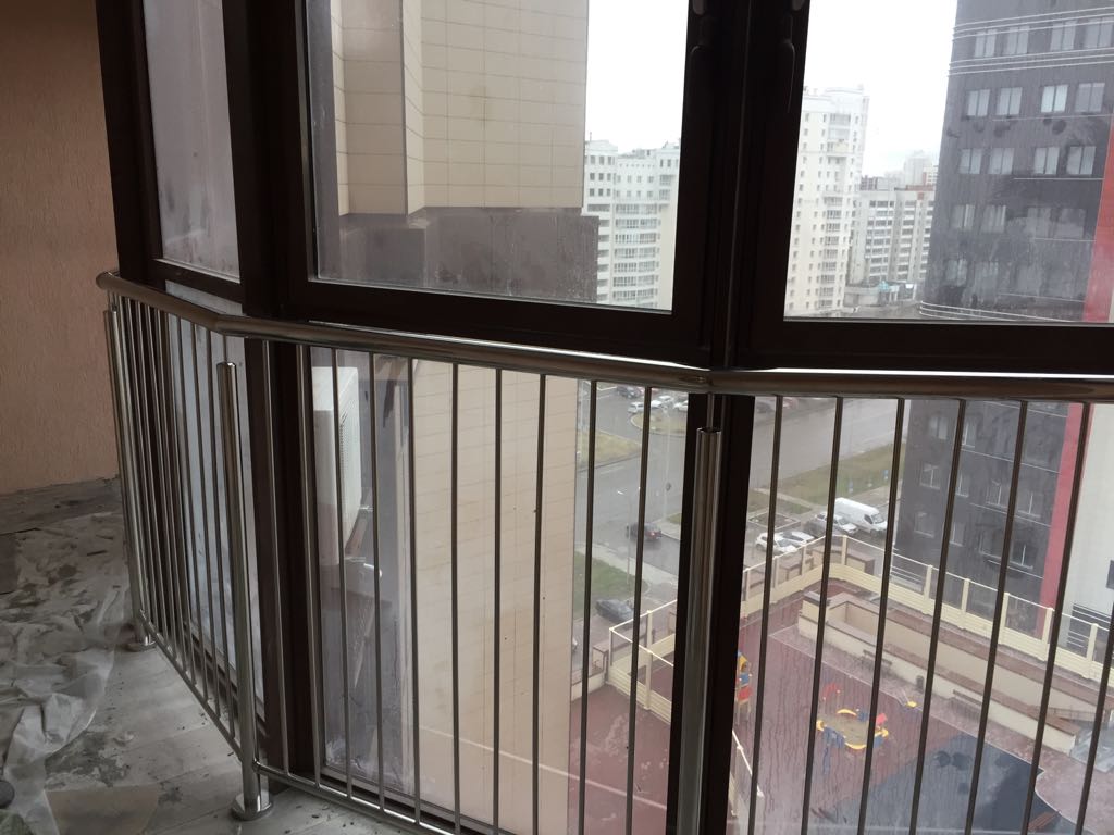 Мы сделали ограждения для панорамного балкона