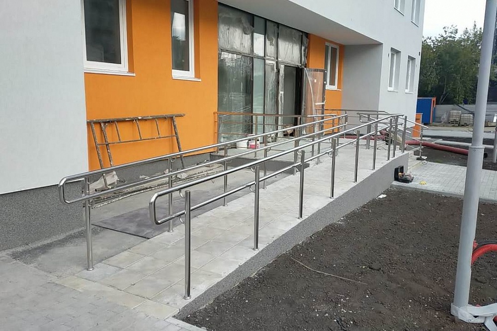 Ограждения крылец и пандусов в ЖК Белорецкий