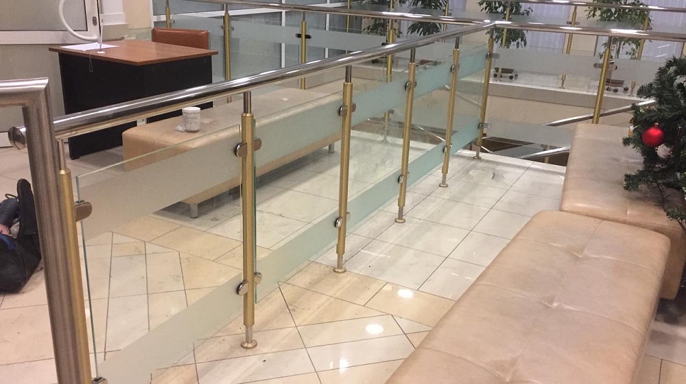 Ограждения в холле, Екатеринбург