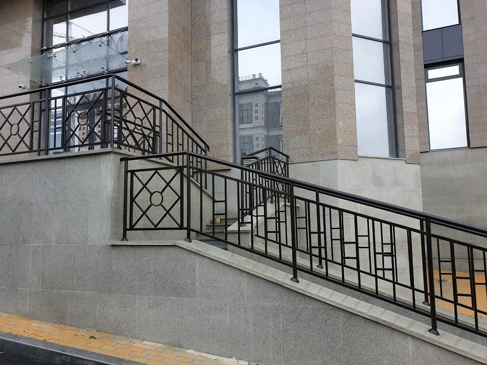 Уличные ограждения для ЖК Ривьера